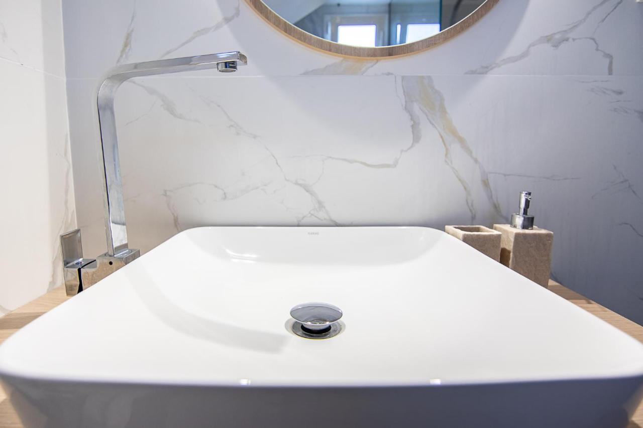 Georgianna'S Suite With Private Pool , 'Greysuite' Kompoi Экстерьер фото