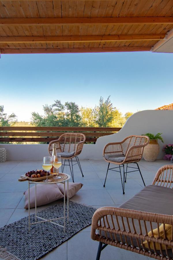 Georgianna'S Suite With Private Pool , 'Greysuite' Kompoi Экстерьер фото